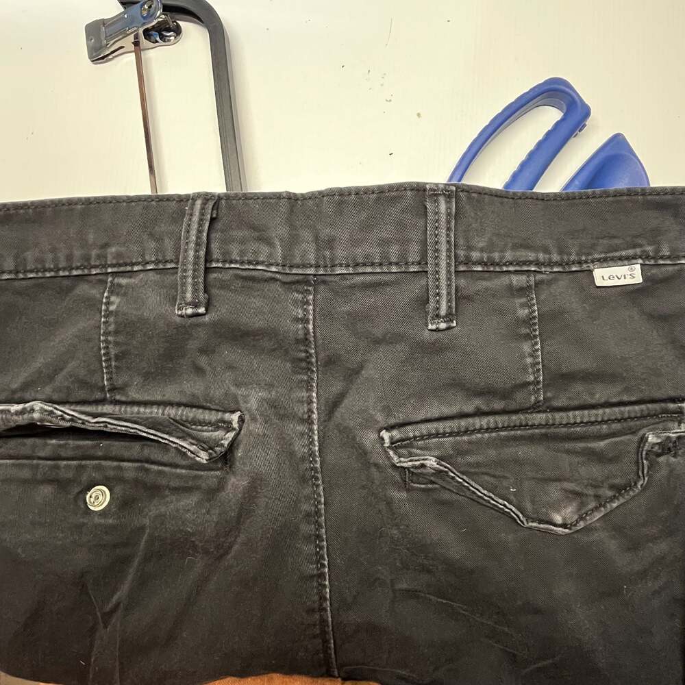 Levi's Black Cargo Pants
